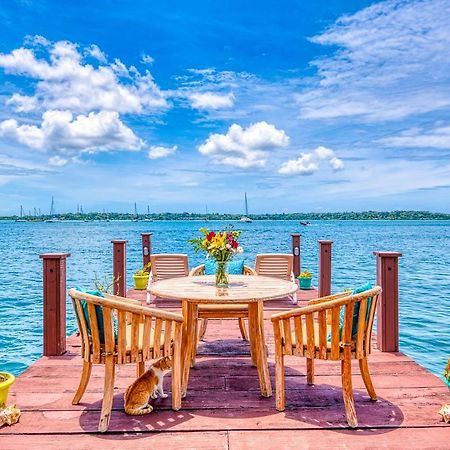Los Balcones Over The Sea Hotel Bocas del Toro Dış mekan fotoğraf
