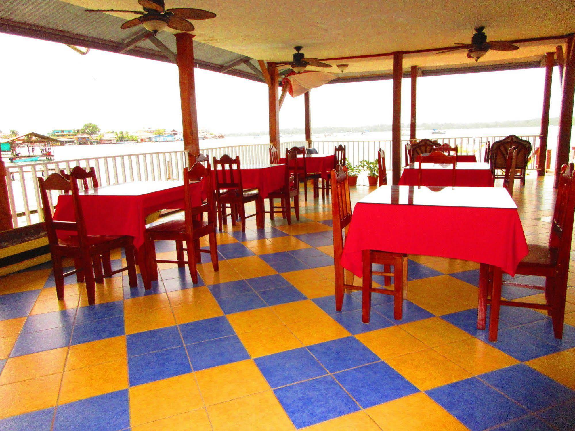 Los Balcones Over The Sea Hotel Bocas del Toro Dış mekan fotoğraf