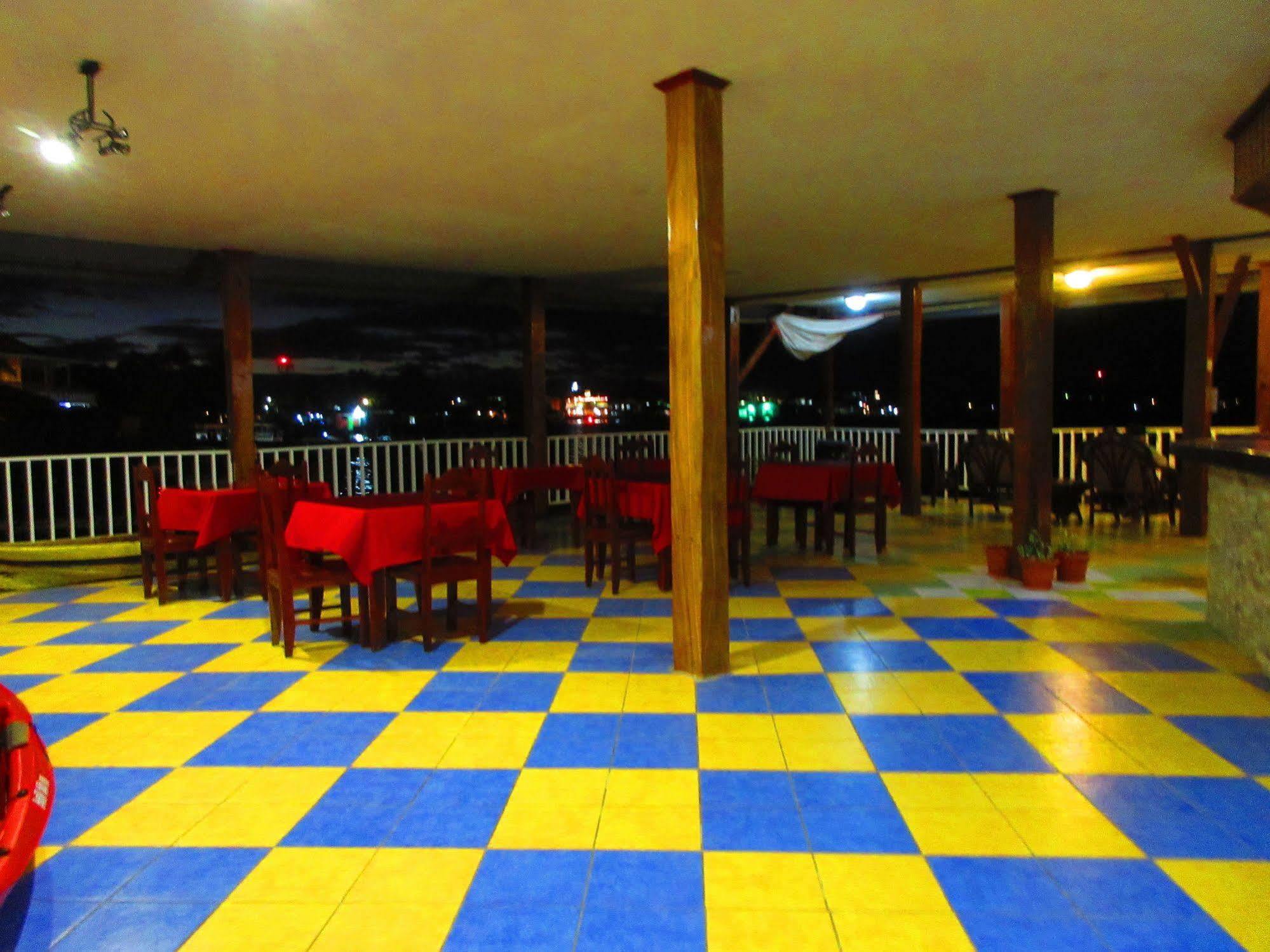 Los Balcones Over The Sea Hotel Bocas del Toro Dış mekan fotoğraf